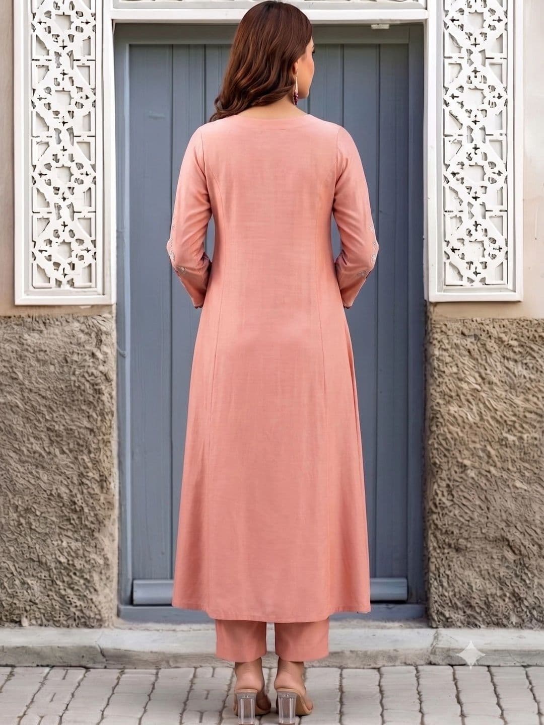 DWIJA FASHION Women Floral Embroidered Regular Thread Work Kurta with Trousers & With Dupatta thumbnail 3
