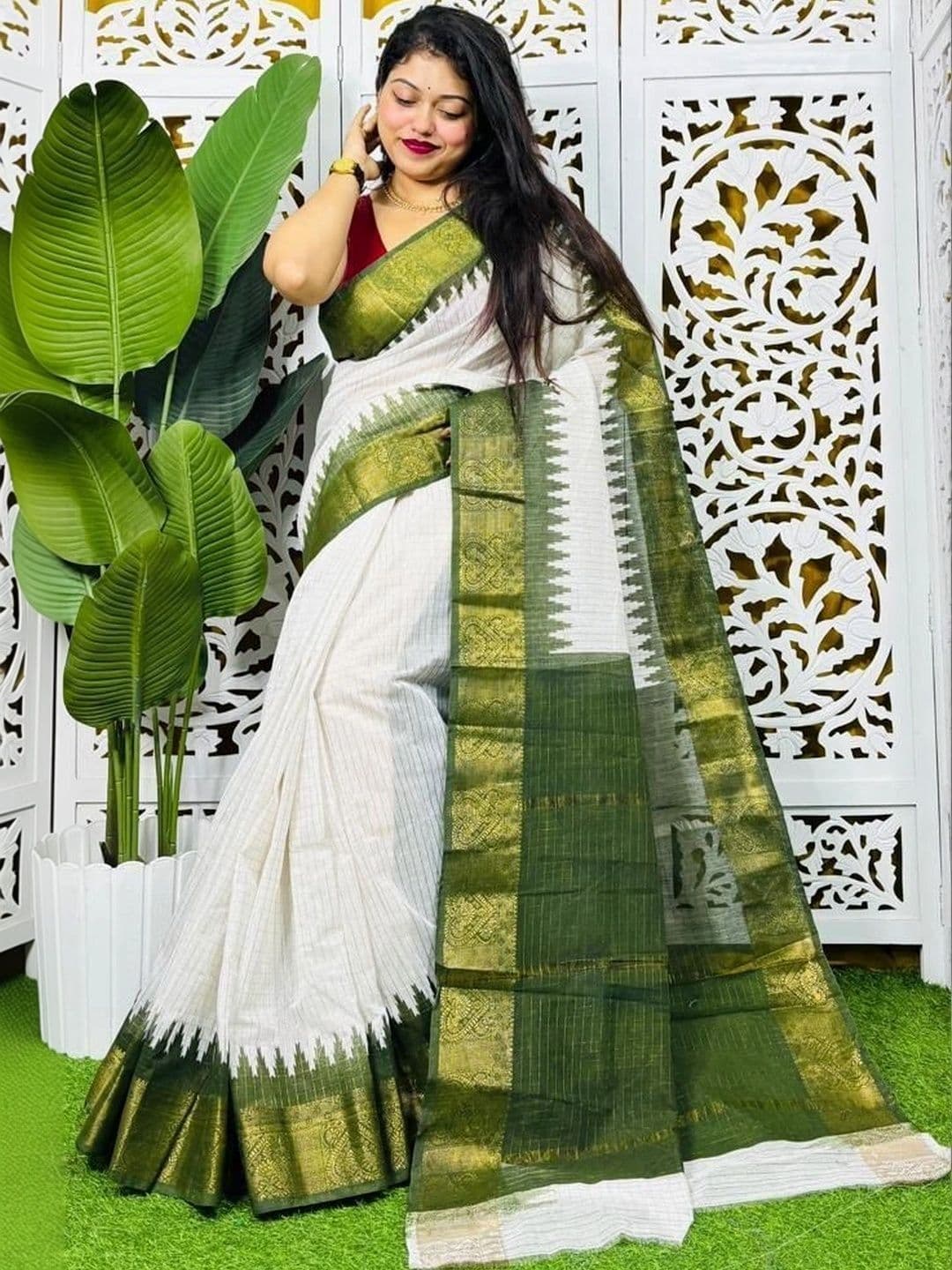 JHILUU Woven Design Zari Pure Cotton Saree thumbnail 3