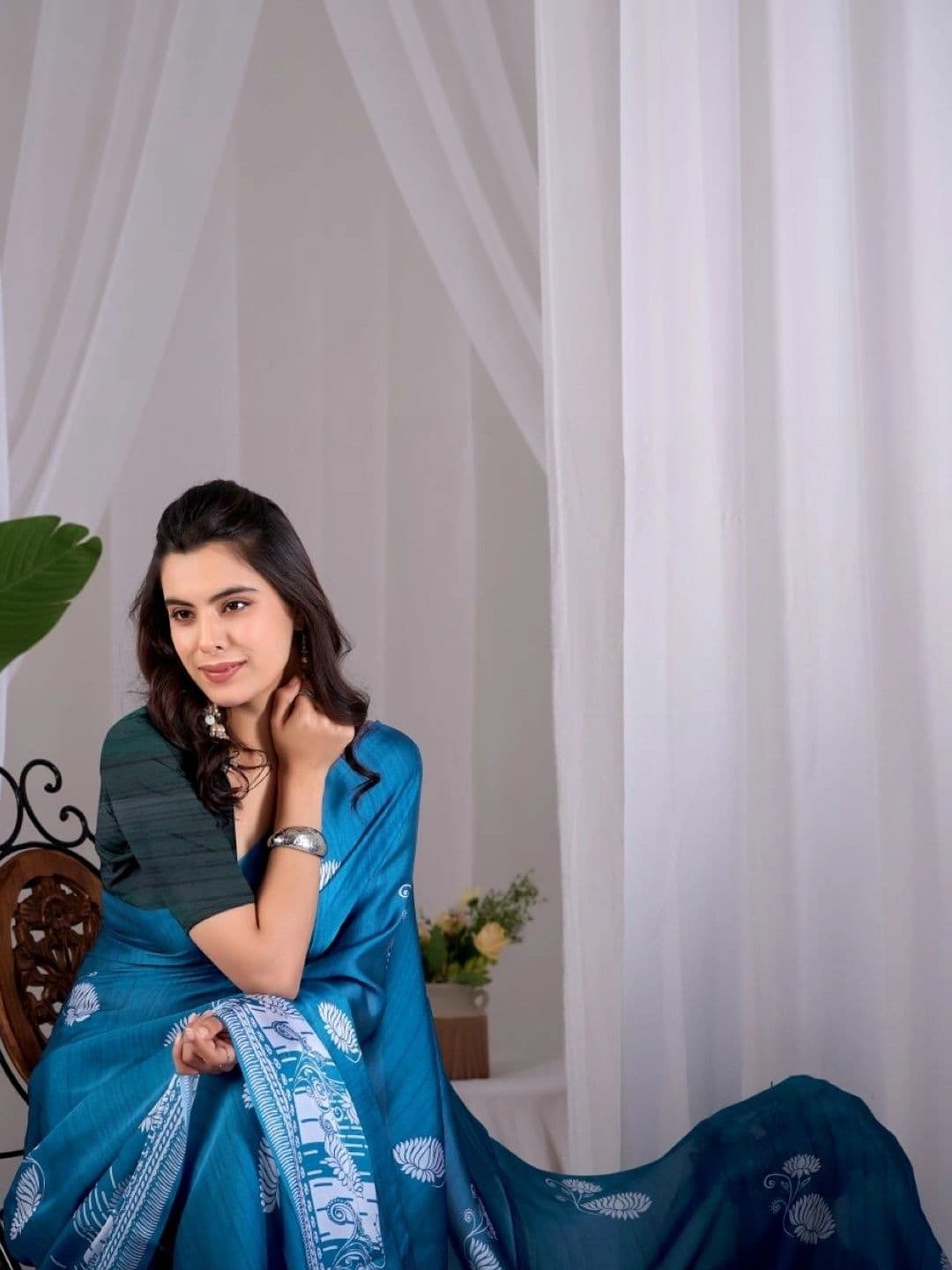 DIVASTRI Satin Designer Saree thumbnail 3