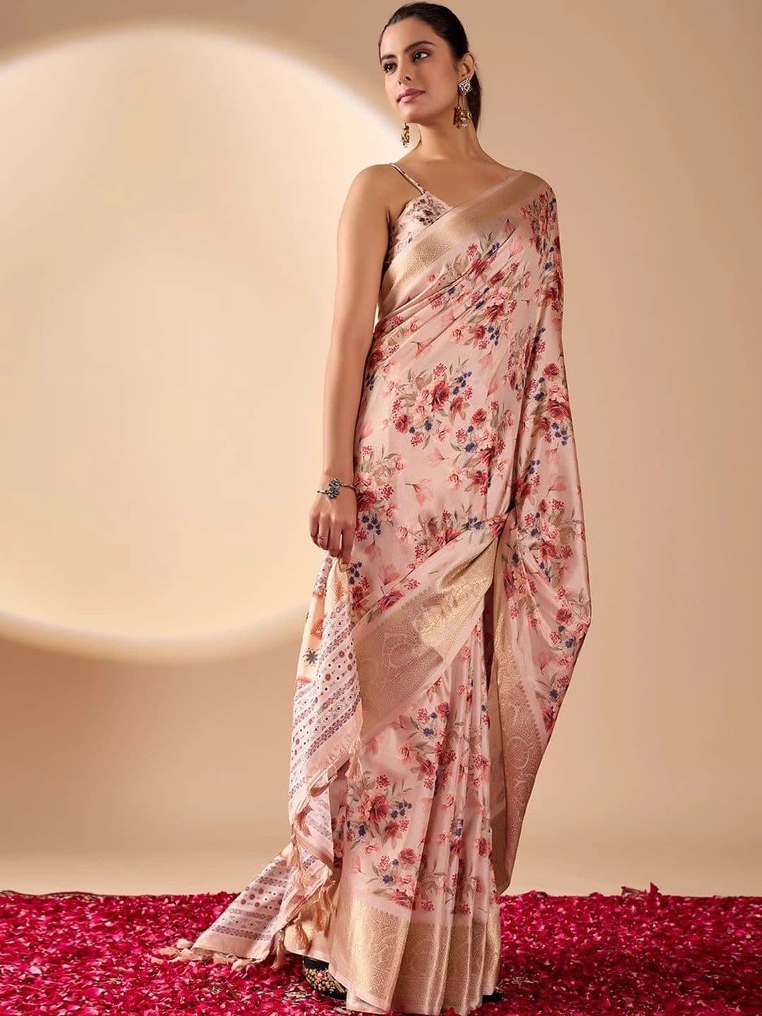 Mitera Floral Zari Silk Blend Designer Saree thumbnail 5