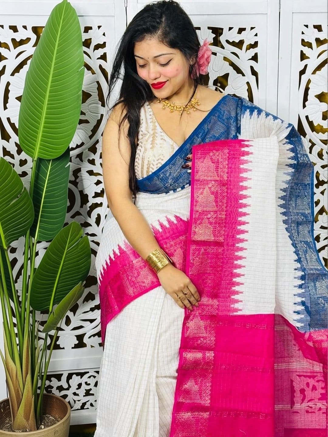 JHILUU Striped Zari Pure Cotton Saree thumbnail 4