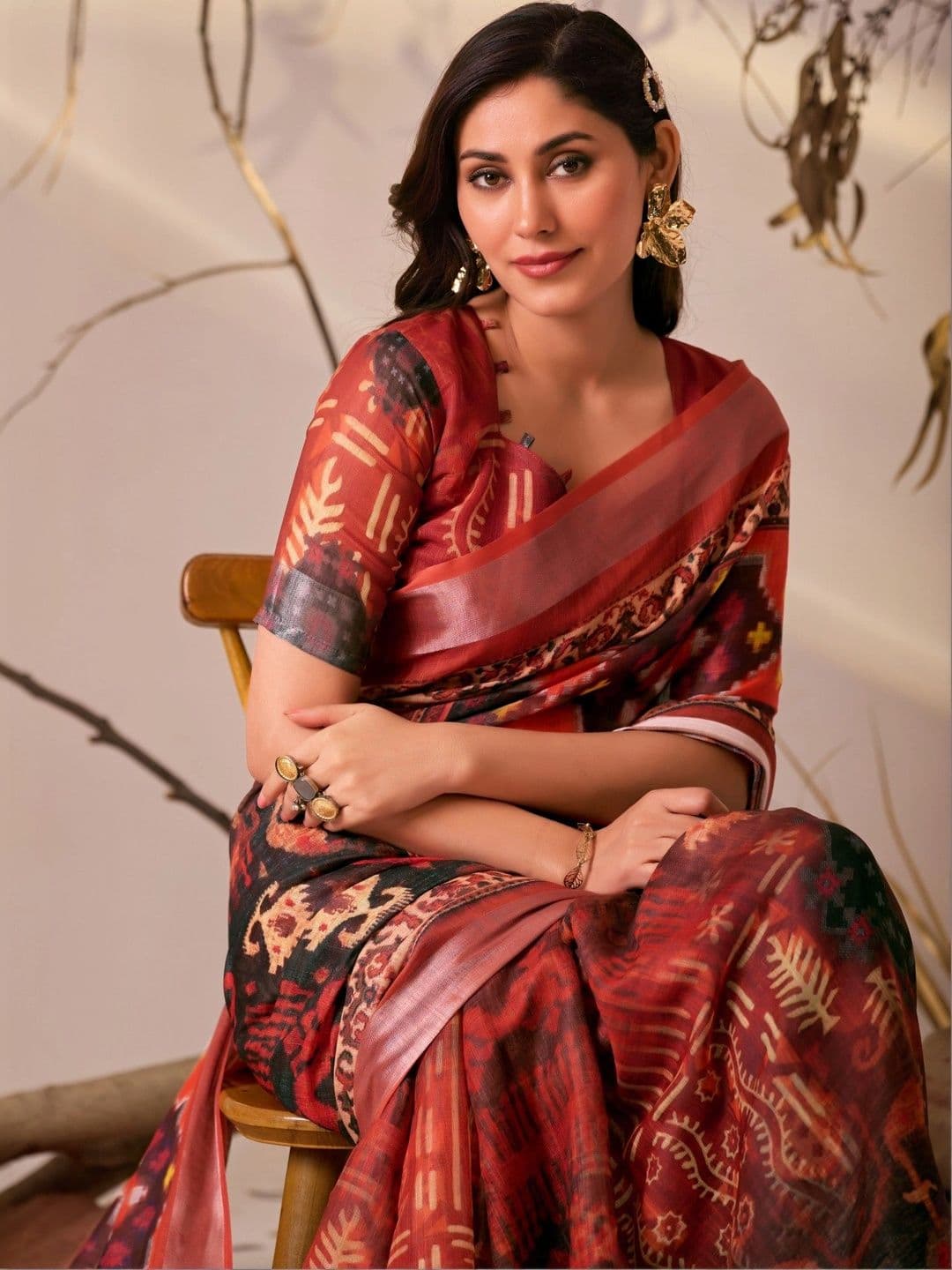 DIVASTRI Linen Blend Designer Patola Saree thumbnail 2