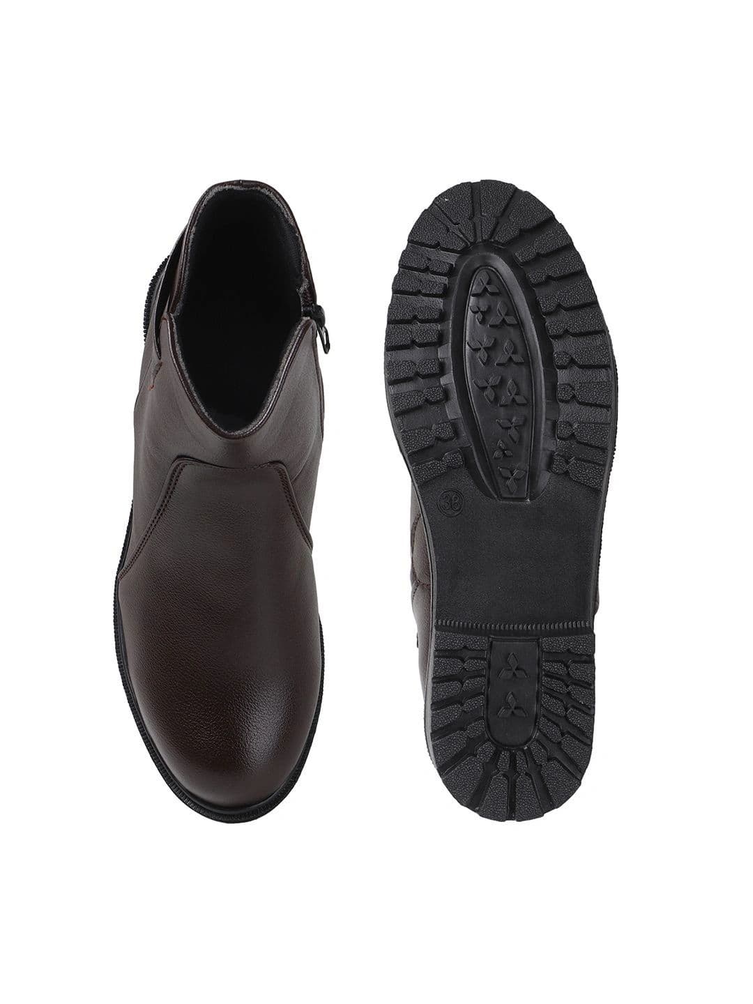 The Roadster Lifestyle Co Women Textured Round Toe Zip Fastening Ankle Boots with Block He thumbnail 4