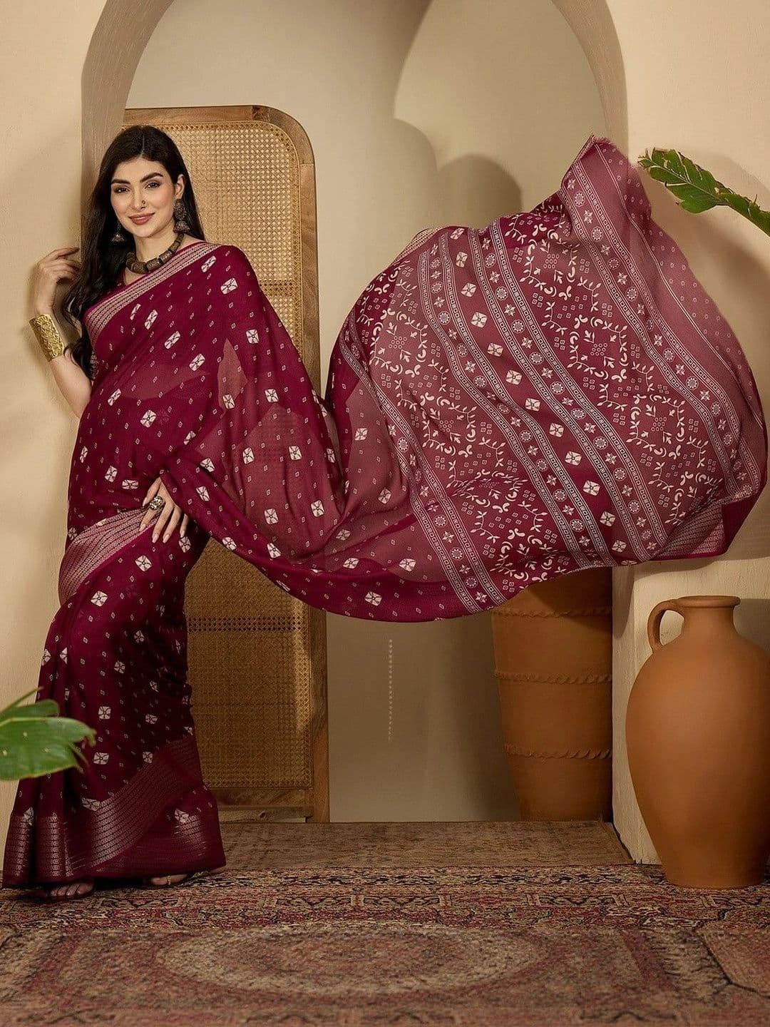 NARIVESH TRENDS Silk Blend Saree thumbnail 4
