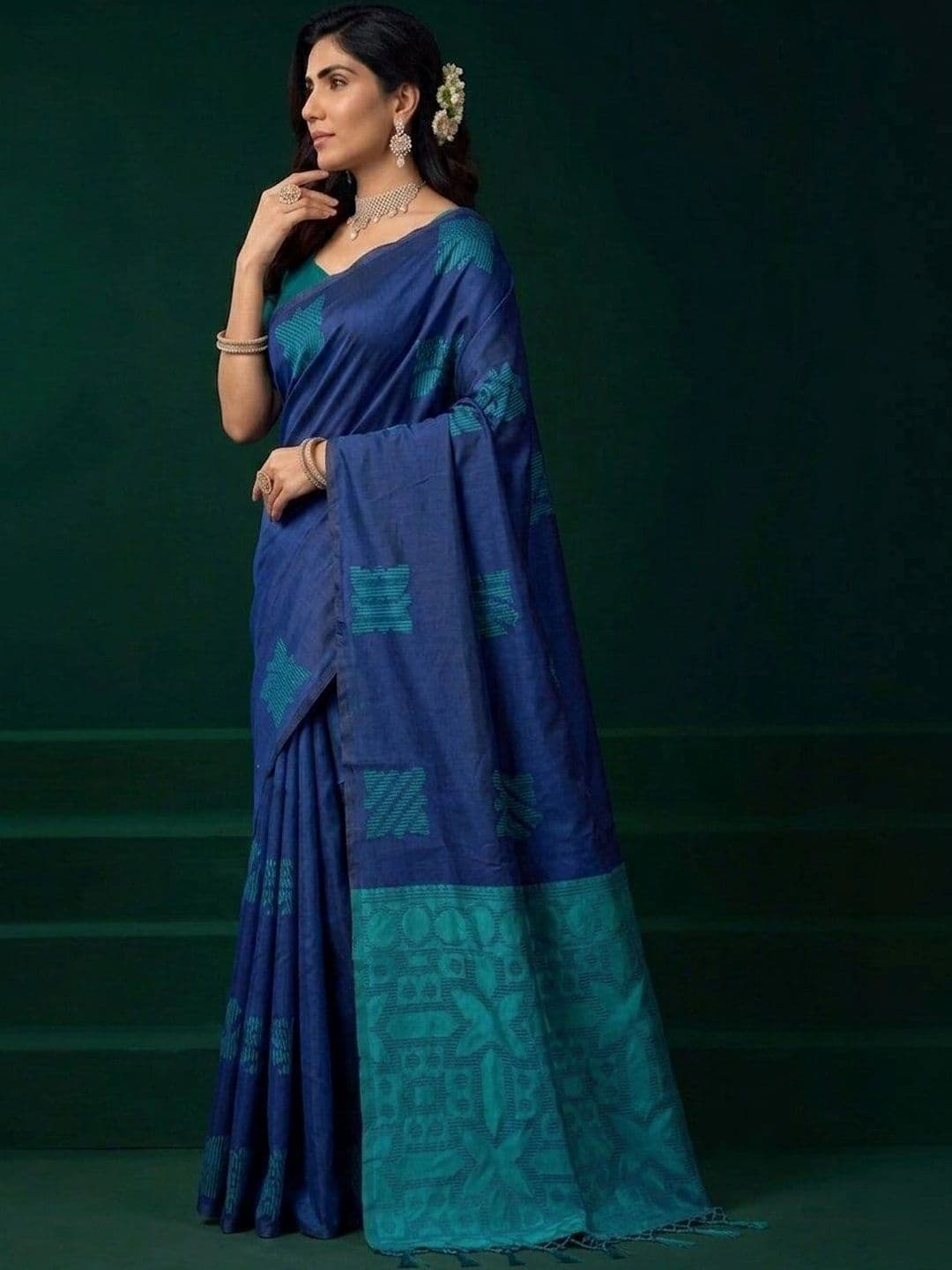 UMANTA Silk Blend Banarasi Saree thumbnail 3