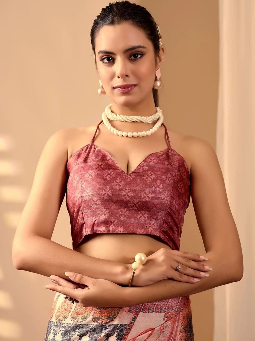 Mitera Zari Silk Blend Designer Saree thumbnail 7