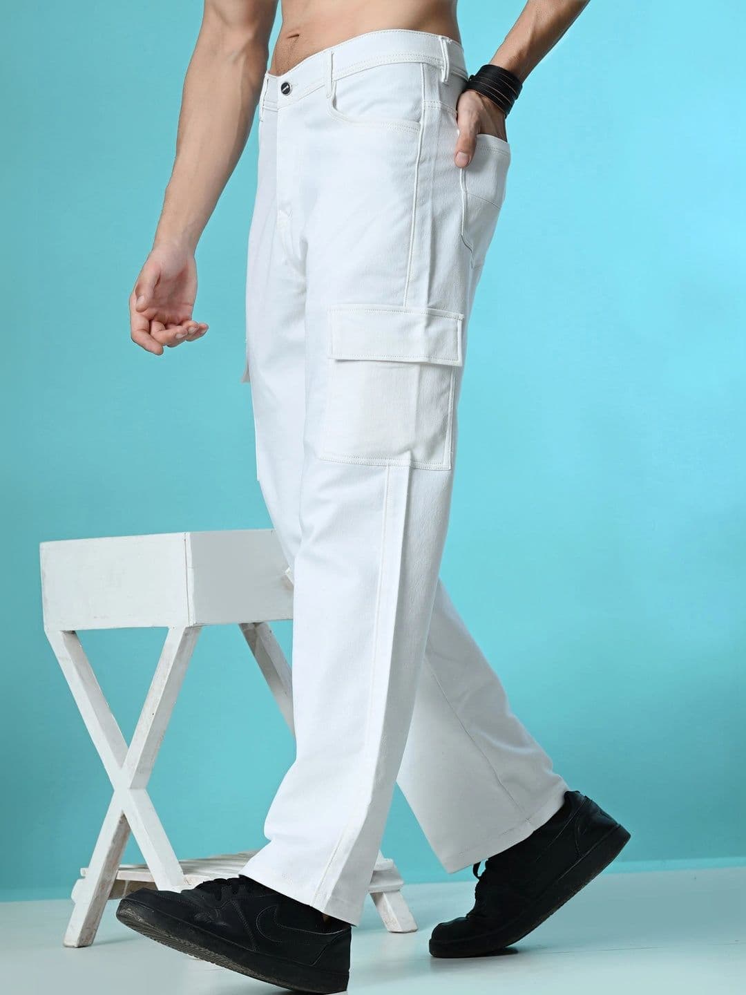 HERE&NOW Men Classic Regular Fit Mid-Rise Stretchable Jeans thumbnail 2