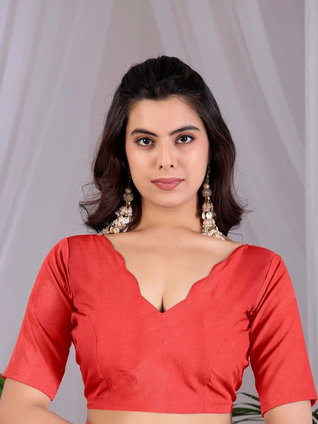DIVASTRI Floral Satin Designer Saree thumbnail 3
