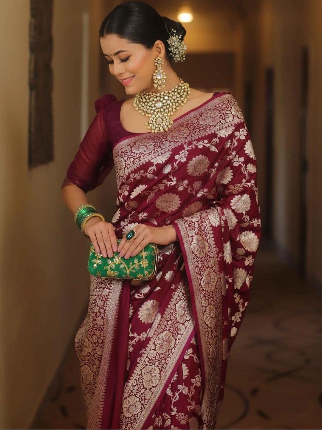 NARIVESH TRENDS Zari Silk Cotton Saree thumbnail 4