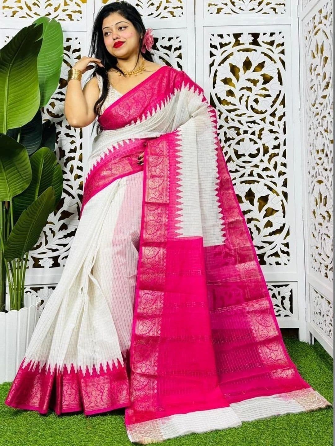 TWRIL Woven Design Zari Pure Cotton Saree thumbnail 4