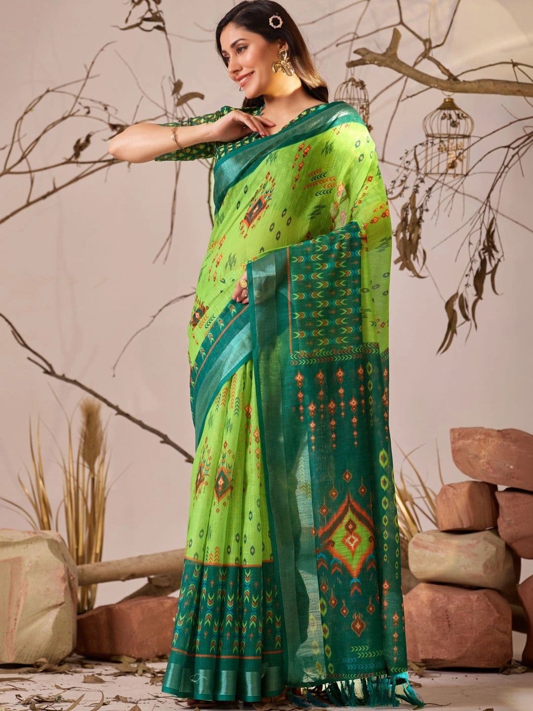 DIVASTRI Ethnic Motifs Linen Blend Designer Patola Saree - view 1