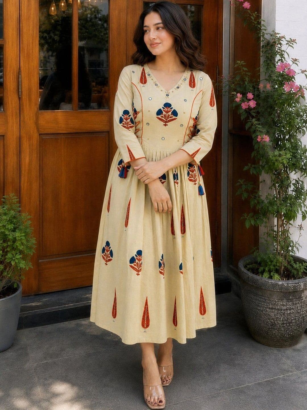 ARANGETRAM Women Ethnic Motifs Printed Mirror Work Anarkali Kurta thumbnail 3