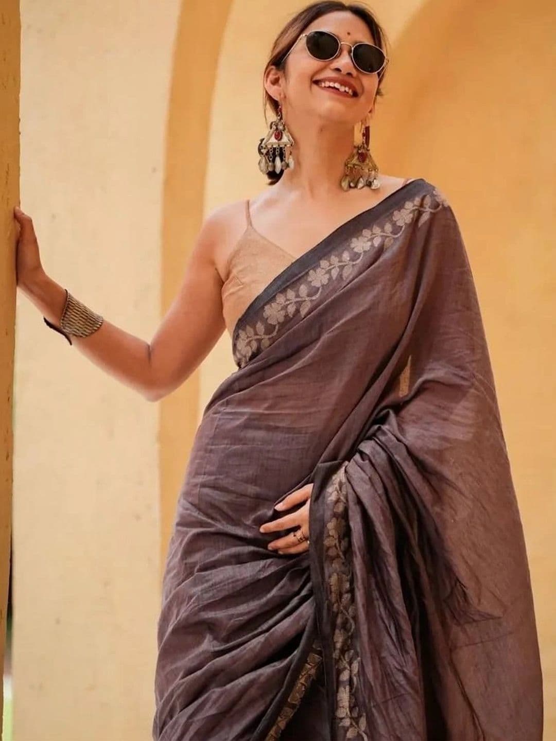 saneria silk Floral Linen Blend Bagru Saree thumbnail 7