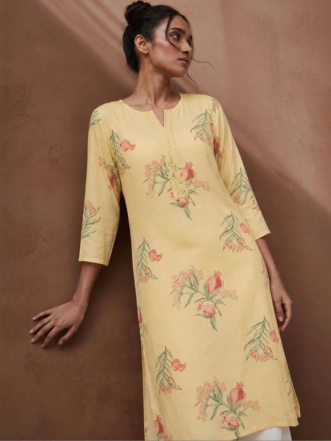 Melange by Lifestyle Women Floral Printed Thread Work Floral Kurta thumbnail 2