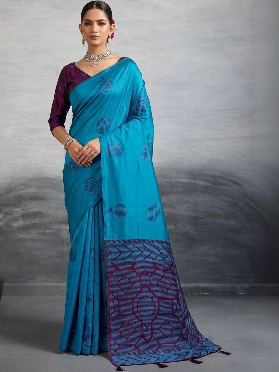 UMANTA Woven Design Silk Blend Banarasi Saree - view 1