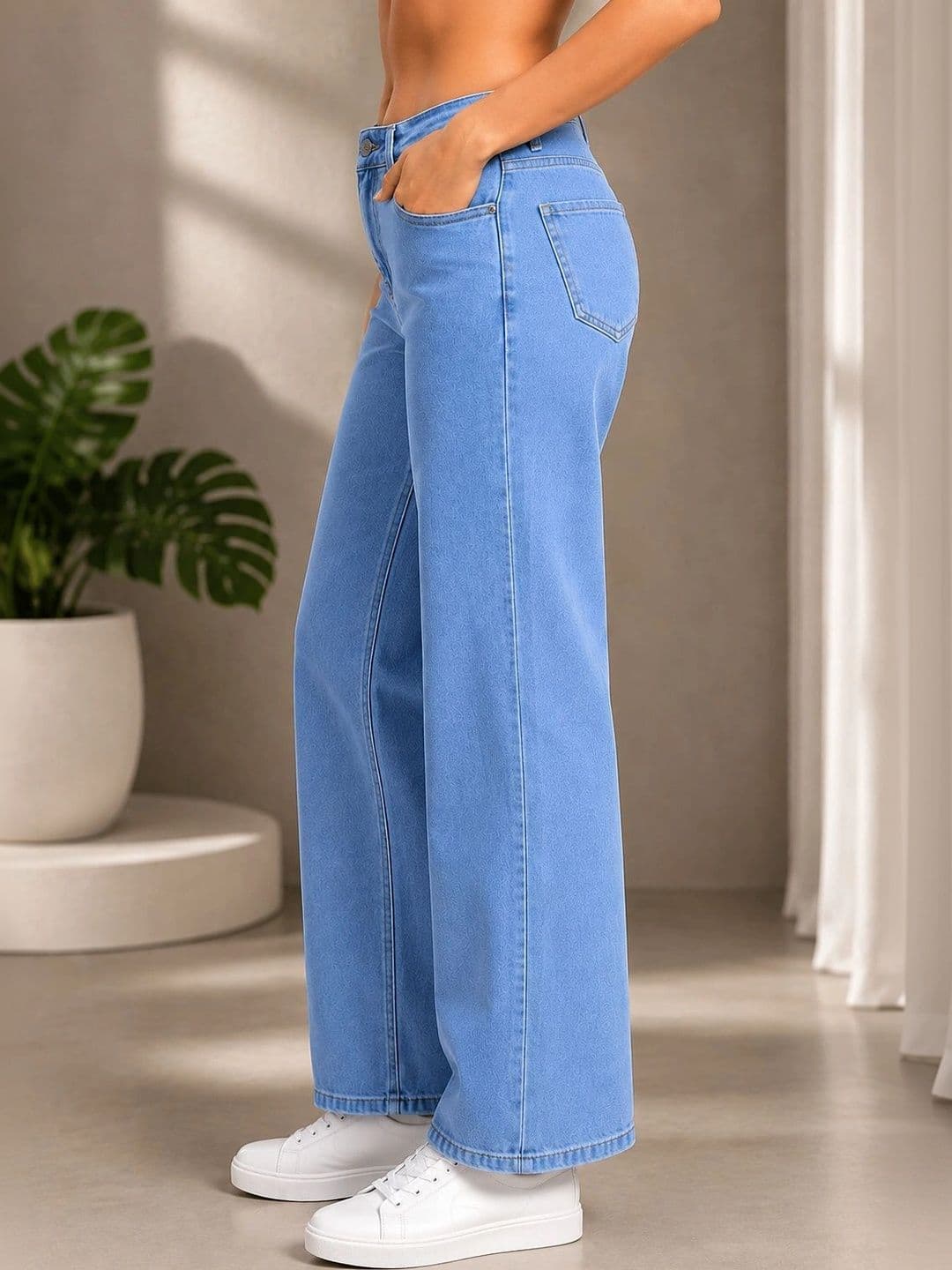 cnw Women Straight Fit Mid-Rise Jeans thumbnail 3