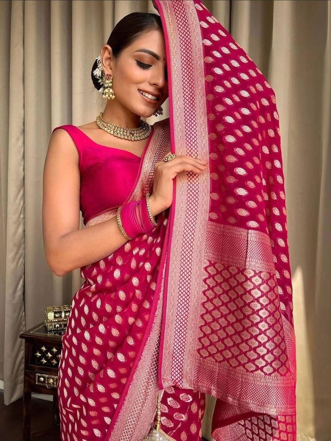 NARIVESH TRENDS Zari Silk Cotton Saree thumbnail 3