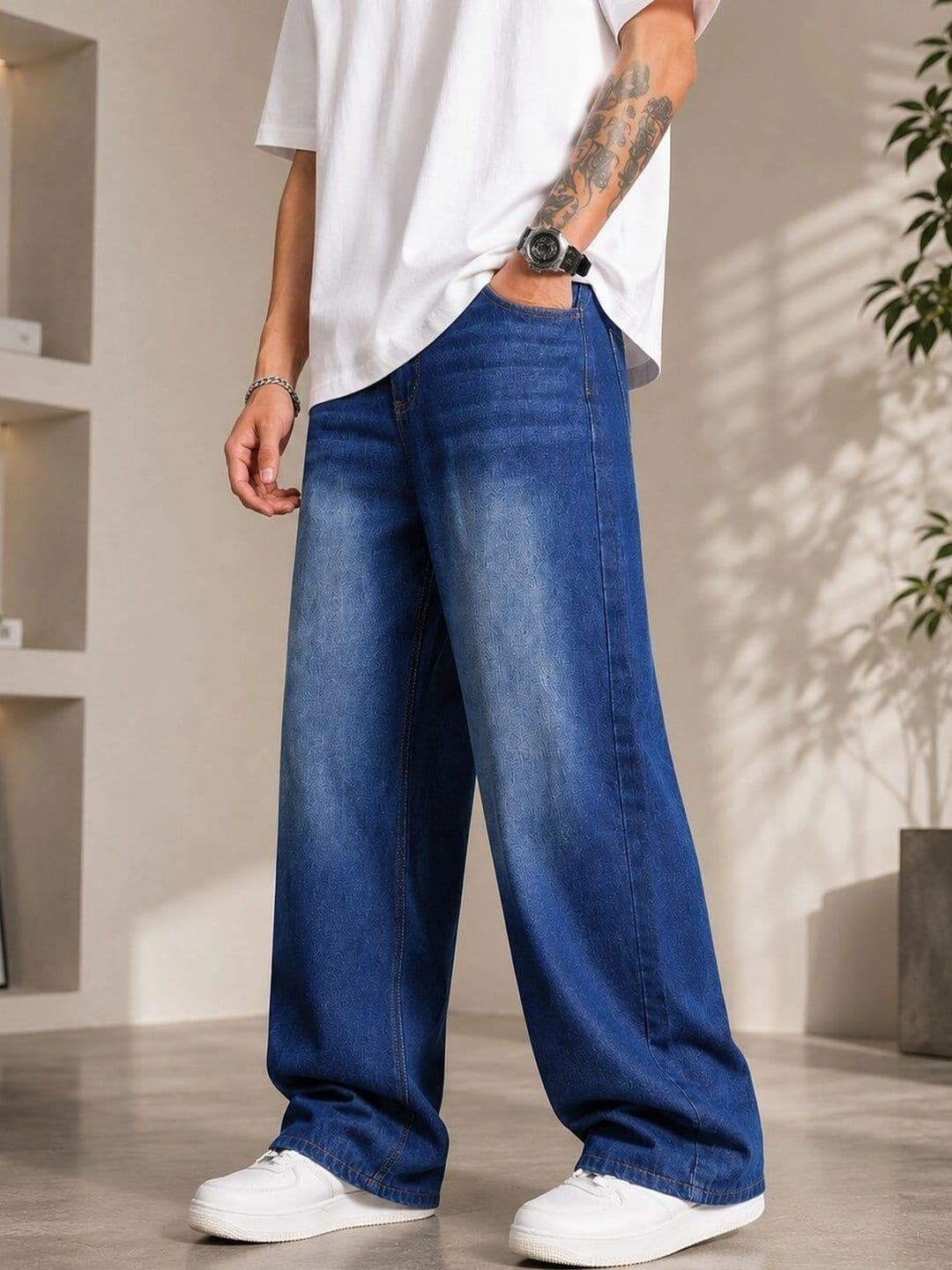 HIGH DENIM Men Straight Fit Mid-Rise Low Distress Stretchable Jeans thumbnail 4