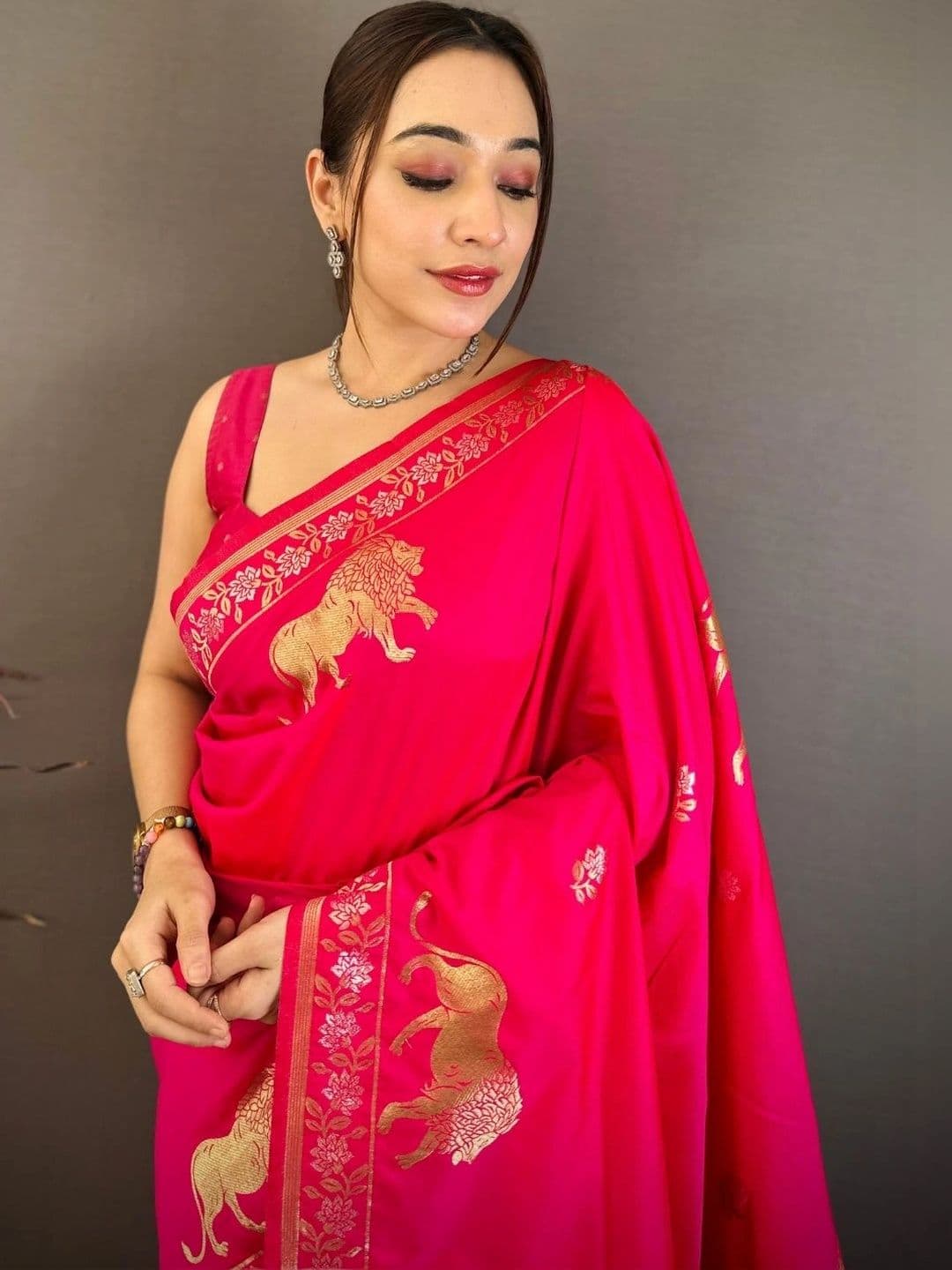 KALINI Woven Design Zari Art Silk Banarasi Saree thumbnail 4