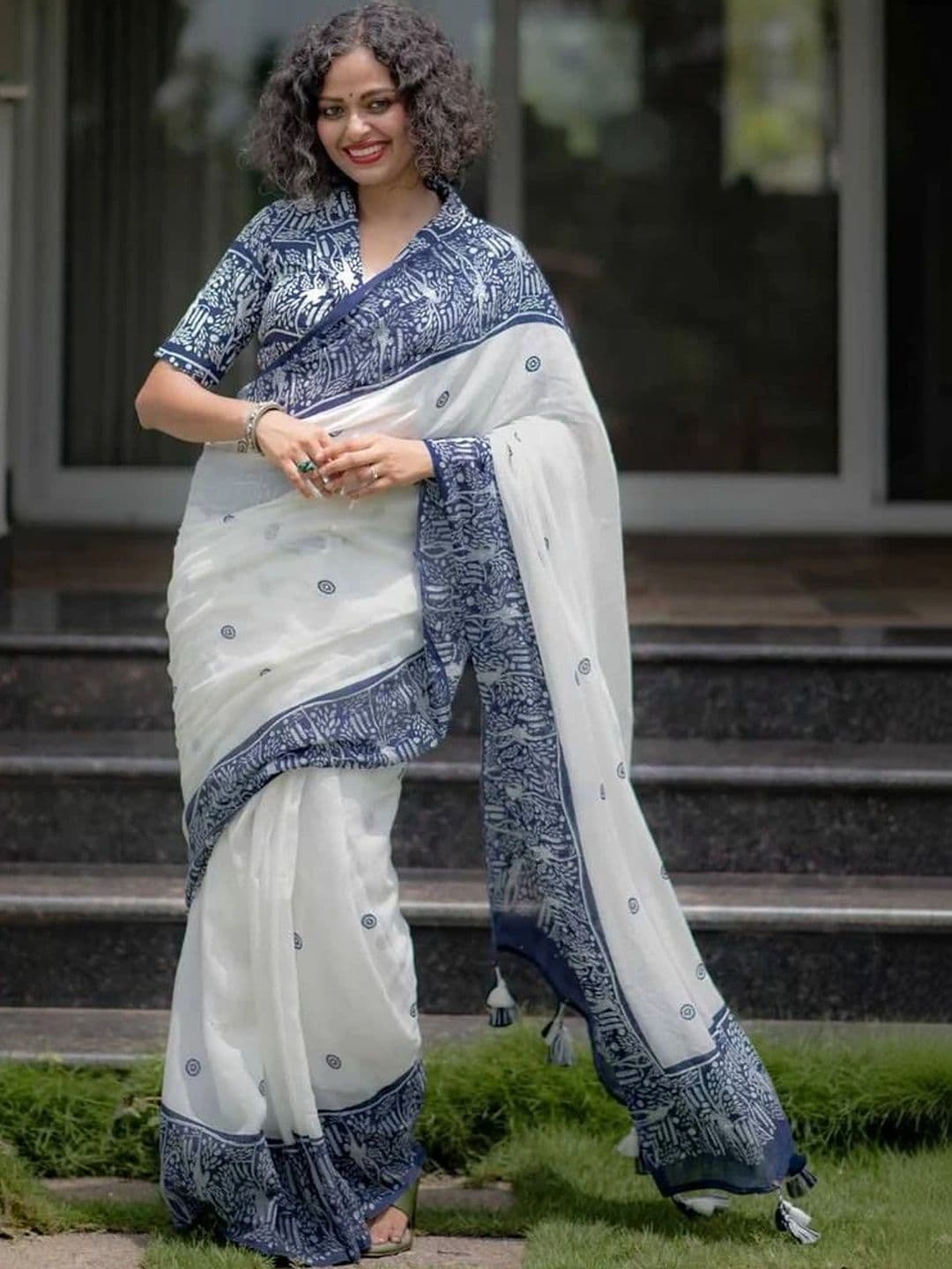 saneria silk Women Colourblocked Linen Blend Block Print Saree - view 1