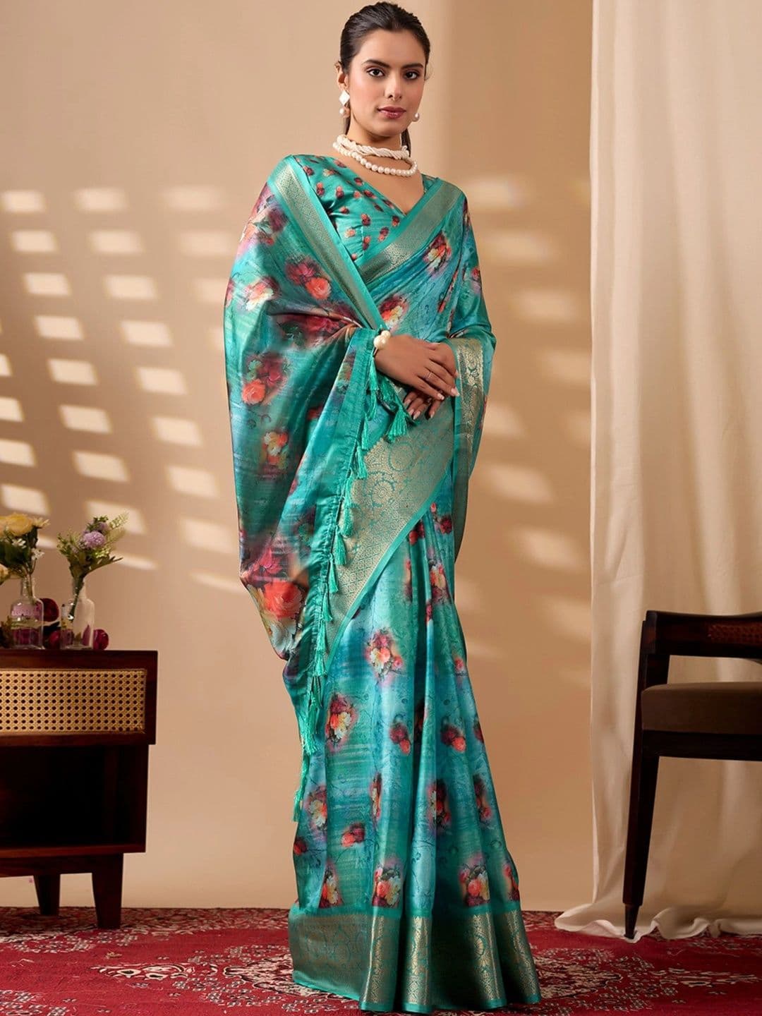 DIVASTRI Floral Zari Silk Blend Designer Saree thumbnail 4