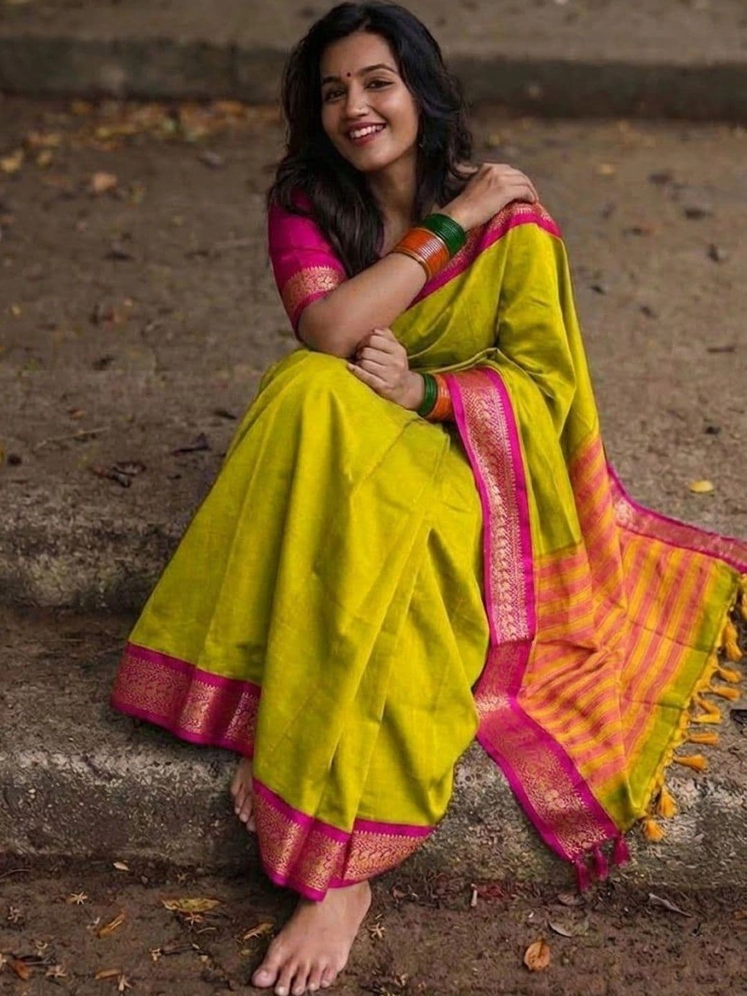 ALPENIKA Striped Zari Art Silk Mysore Silk Saree thumbnail 4