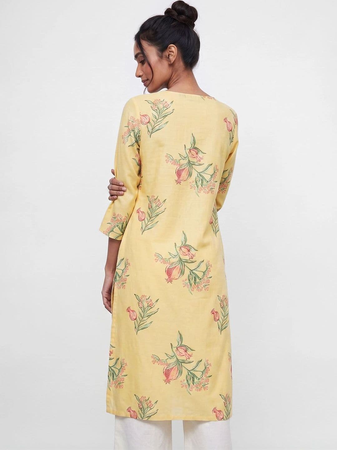 Melange by Lifestyle Women Floral Printed Thread Work Floral Kurta thumbnail 3