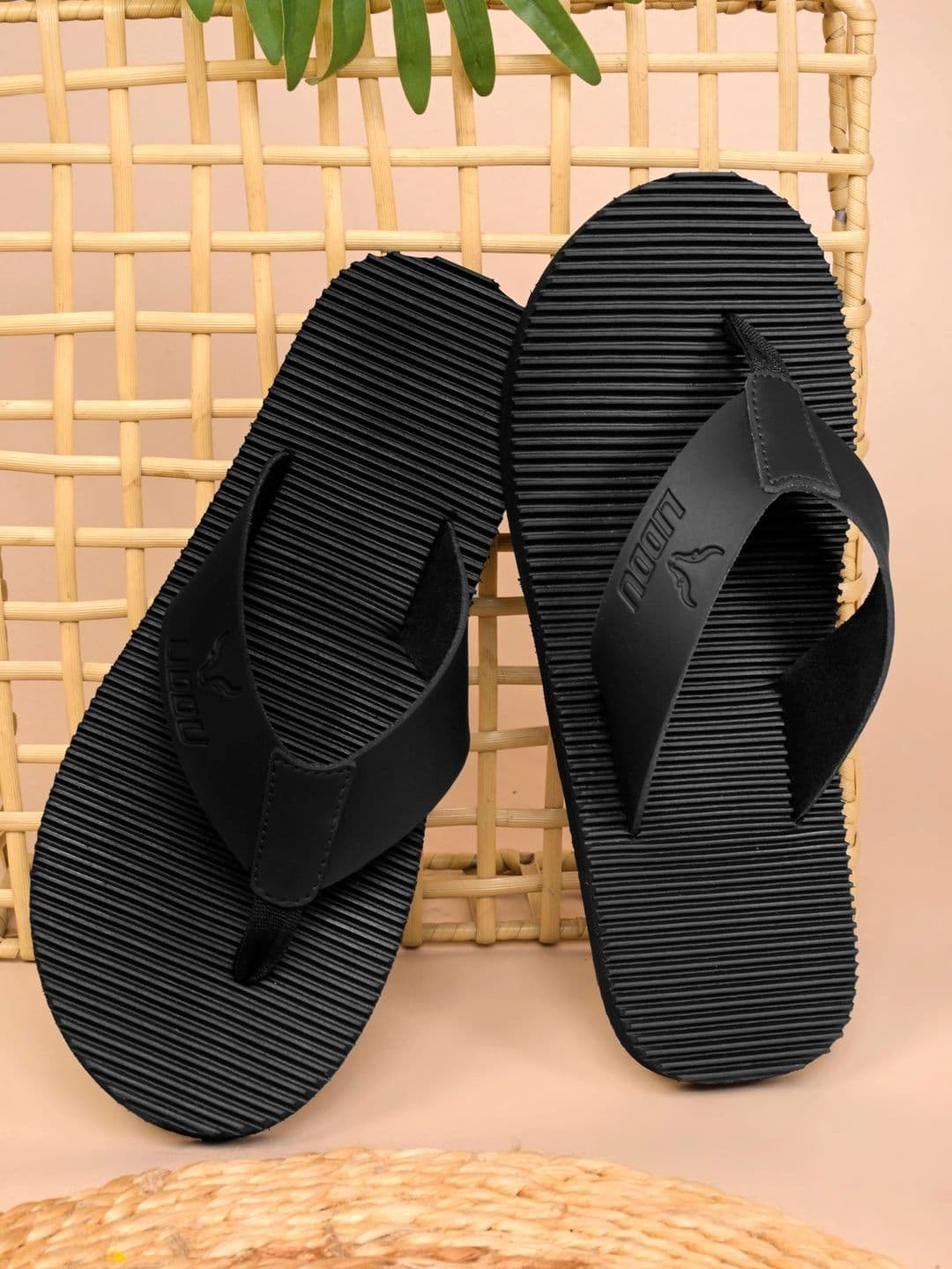 LIDDU Men Thong Flip-Flops thumbnail 4
