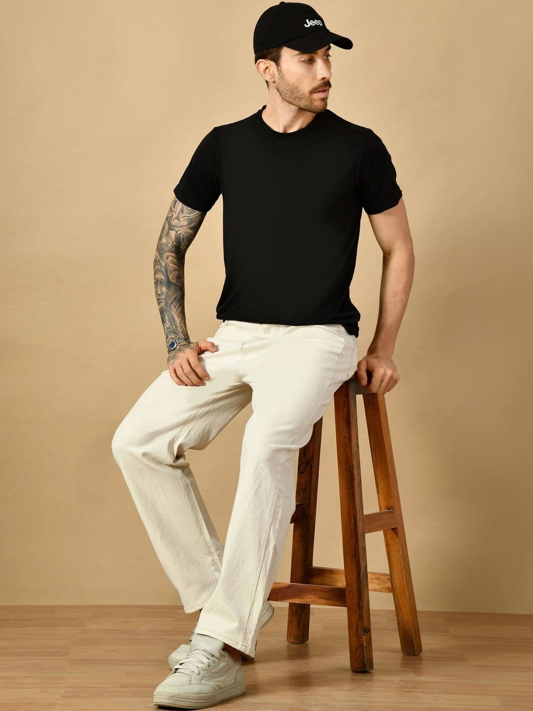 HERE&NOW Men's Beige Wash Contrast-Stitched Relaxed Straight Fit Jeans thumbnail 3