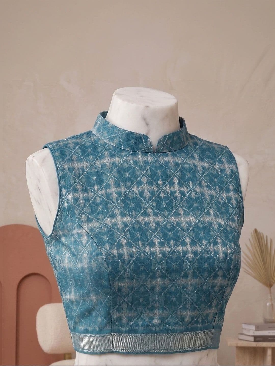 elora Linen Blend Fusion Saree thumbnail 3
