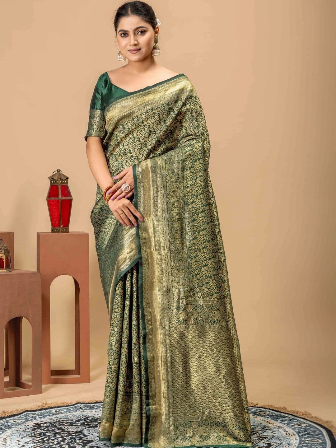 UMANTA Floral Silk Blend Banarasi Saree - view 1