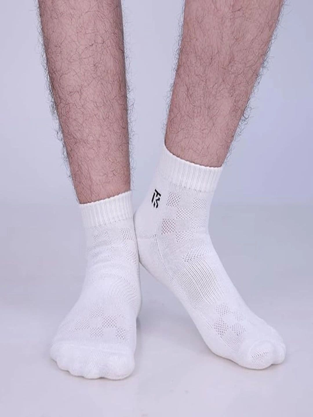 Kikitoes Men Pack of 2 Assorted Ankle Length Socks thumbnail 2