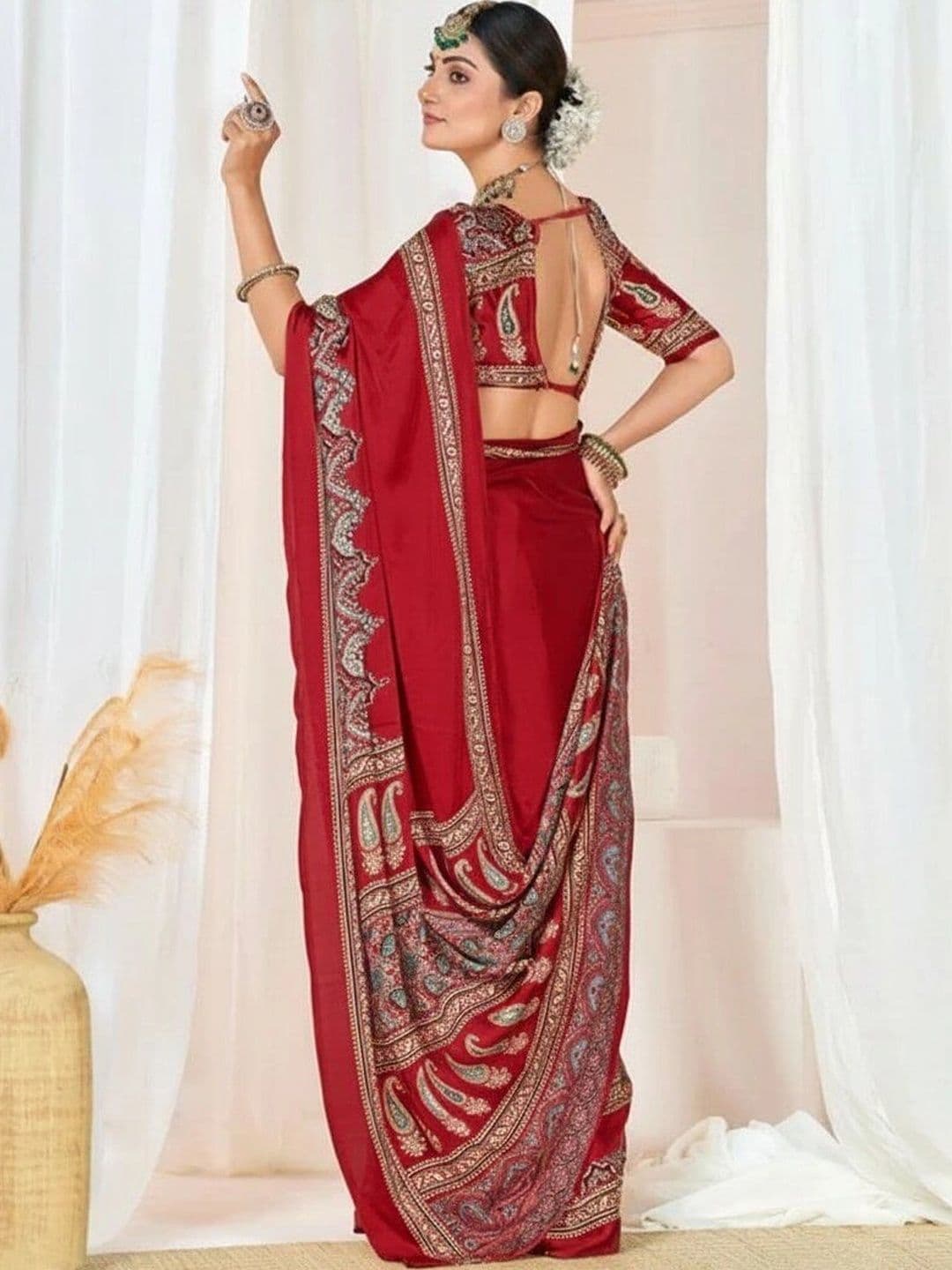 NARIVESH TRENDS Paisley Art Silk Saree thumbnail 2