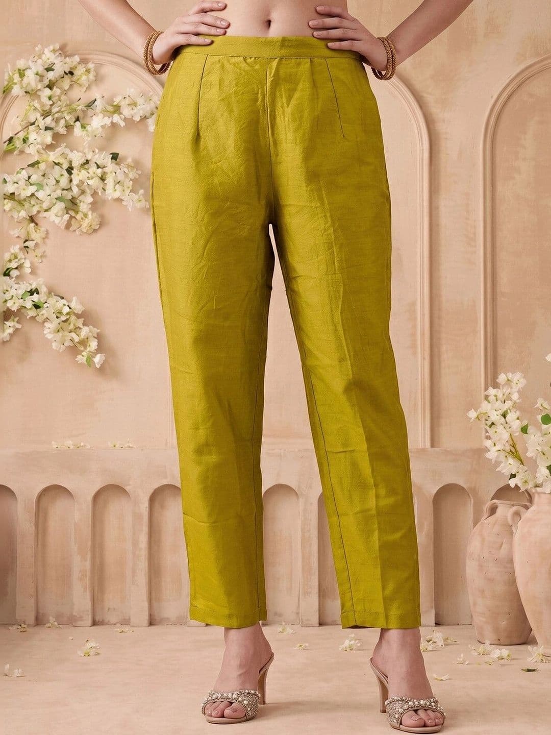 SASSIC Women Ethnic Motifs Embroidered Regular Thread Work Pure Silk Kurta with Palazzos & With Dupatta thumbnail 2