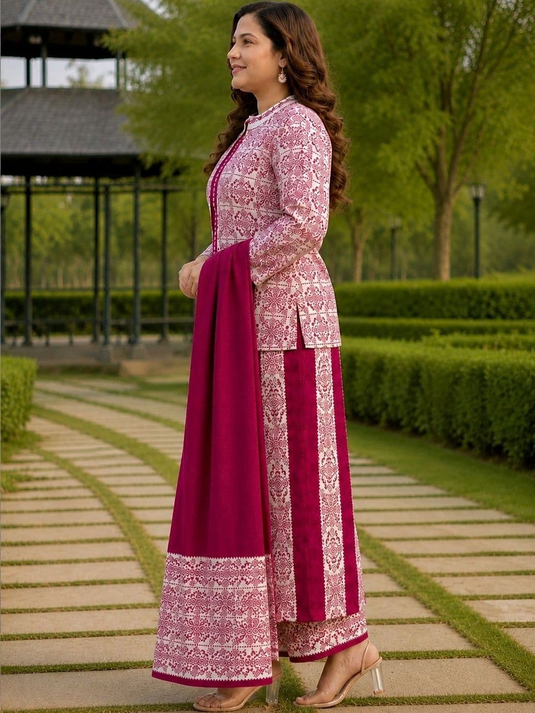 BRAND BORN Women Majenta Woolen 4 Pc Kurta Set with Jacket Trouser Dupatta thumbnail 3