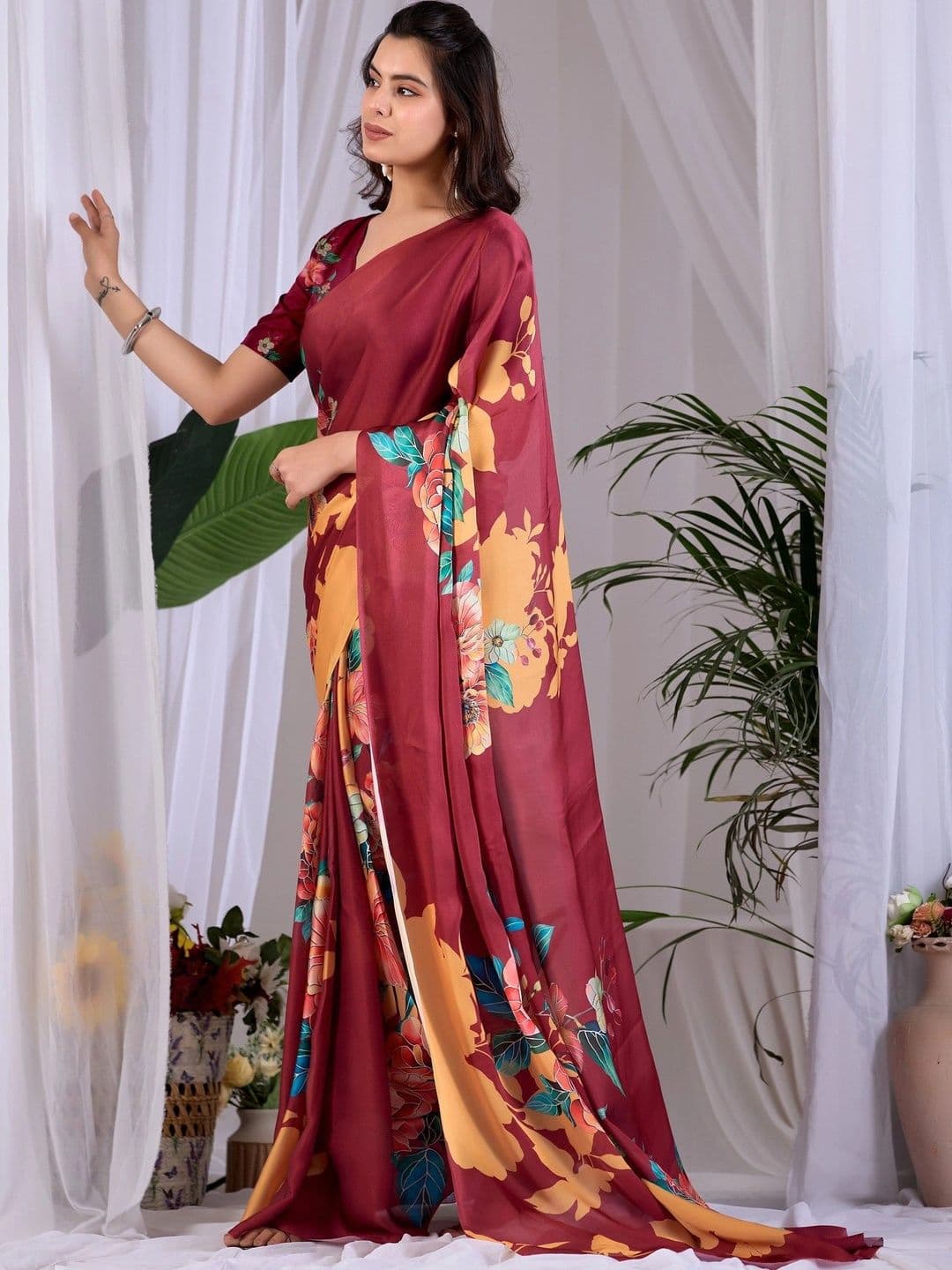 DIVASTRI Floral Satin Designer Saree thumbnail 7