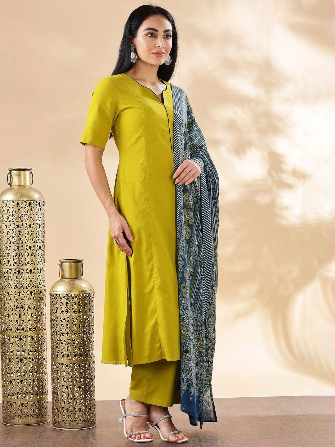 Anouk Women Solid Cotton Kurta with Palazzo & Dupatta thumbnail 8