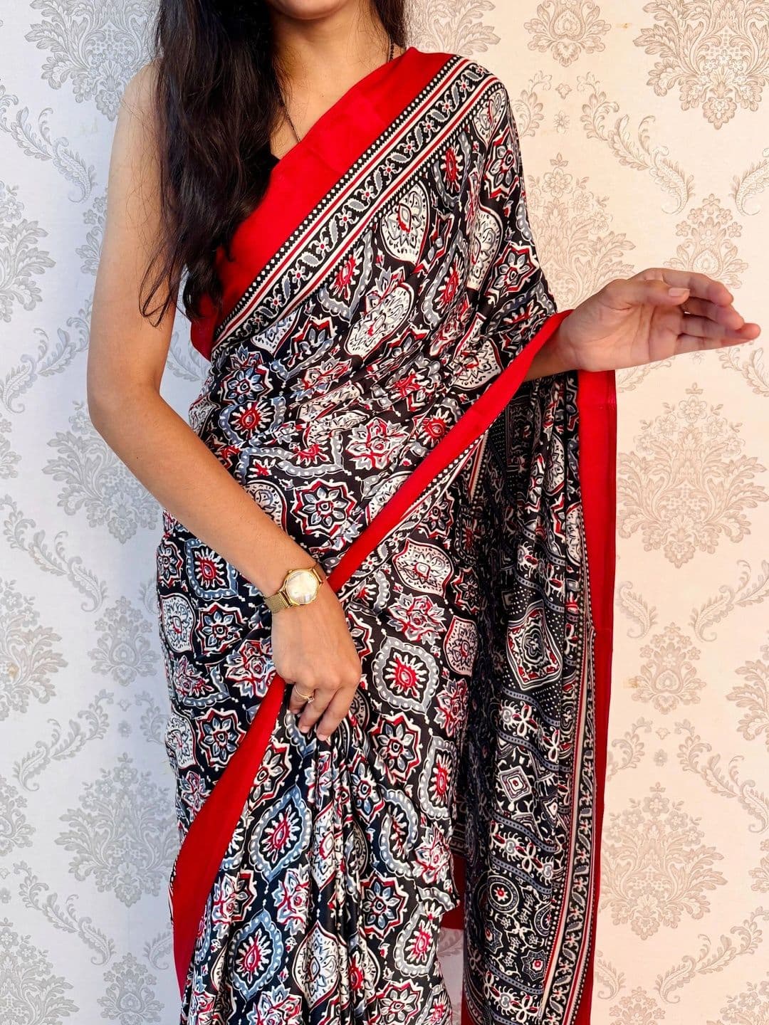 NARIVESH TRENDS Kalamkari Art Silk Saree thumbnail 4