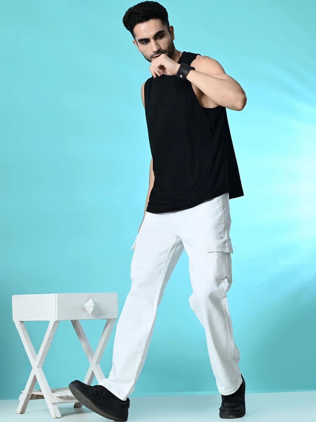 HERE&NOW Men Classic Regular Fit Mid-Rise Stretchable Jeans thumbnail 3