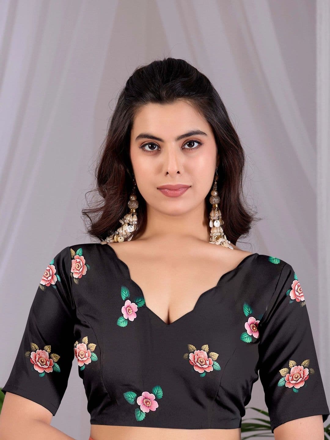 DIVASTRI Floral Satin Fusion Saree thumbnail 6