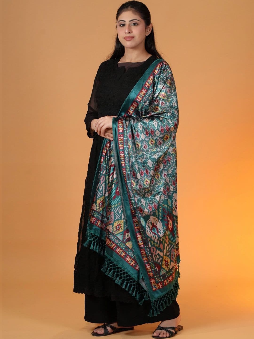 S.T. Women Ethnic Motifs Printed Velvet Shawl thumbnail 3