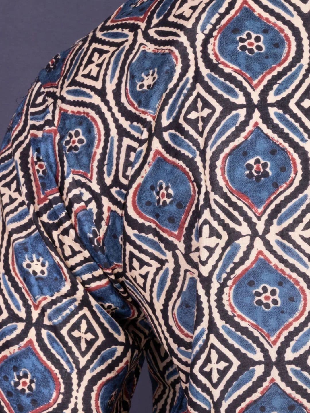 Avishya Men Tribal Printed Handloom Kurta thumbnail 3