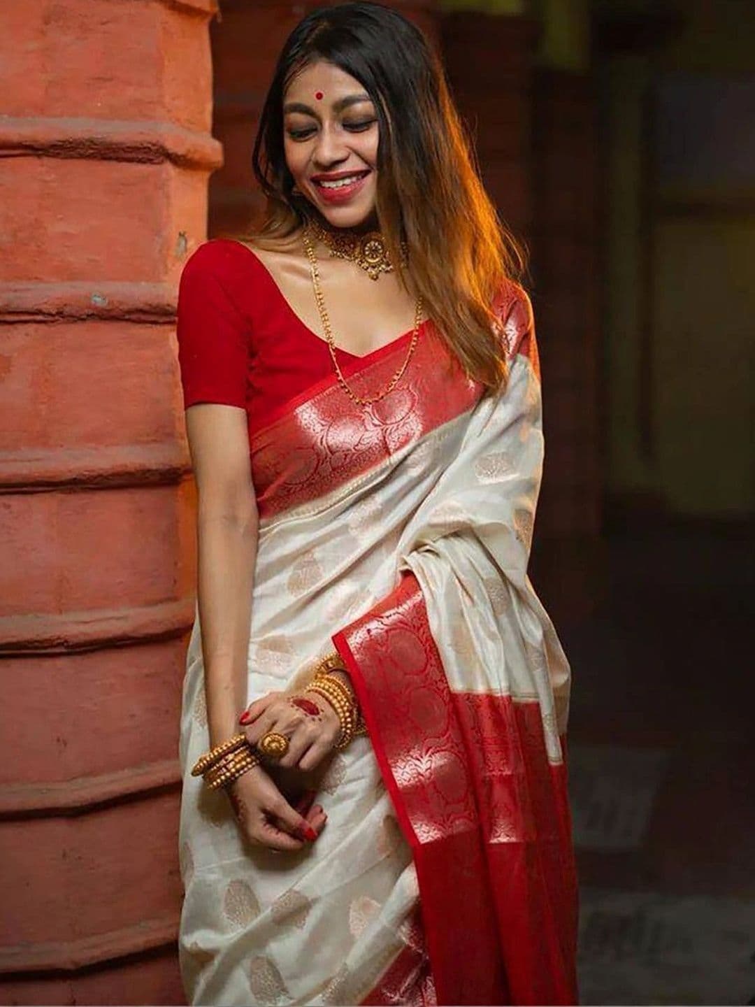 NARIVESH TRENDS Zari Silk Cotton Saree thumbnail 5