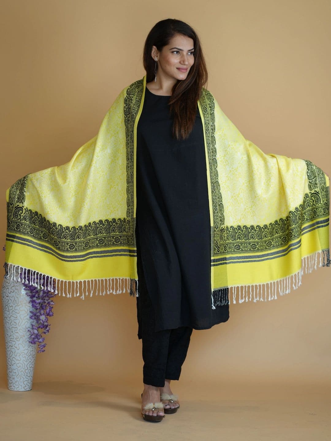 S.T. Women Ethnic Motifs Printed Acrylic Shawl thumbnail 3
