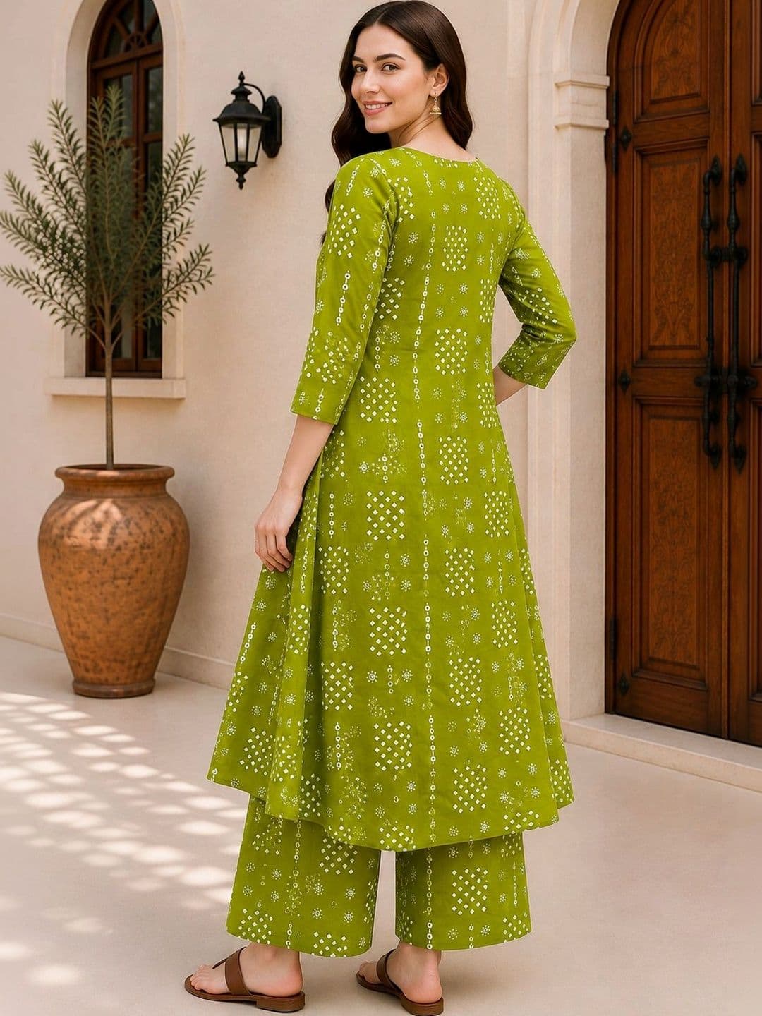 DSK STUDIO Women Ethnic Motifs Printed Regular Kurta with Palazzos thumbnail 4