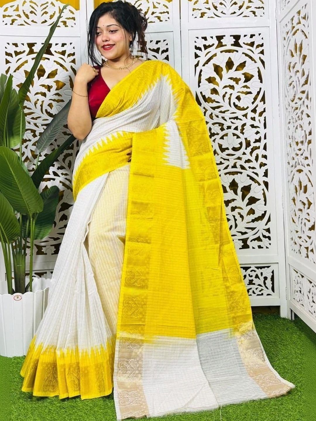 OSARIO Striped Pure Cotton Saree thumbnail 3