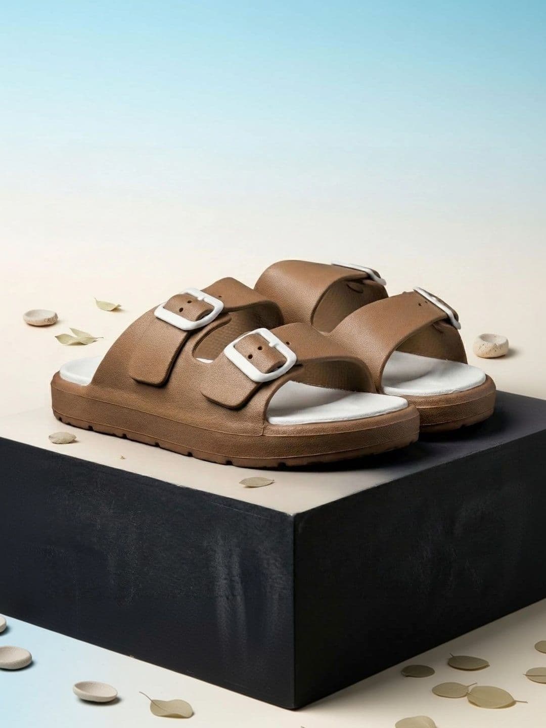 Hsquare Men Comfort Sandals thumbnail 3