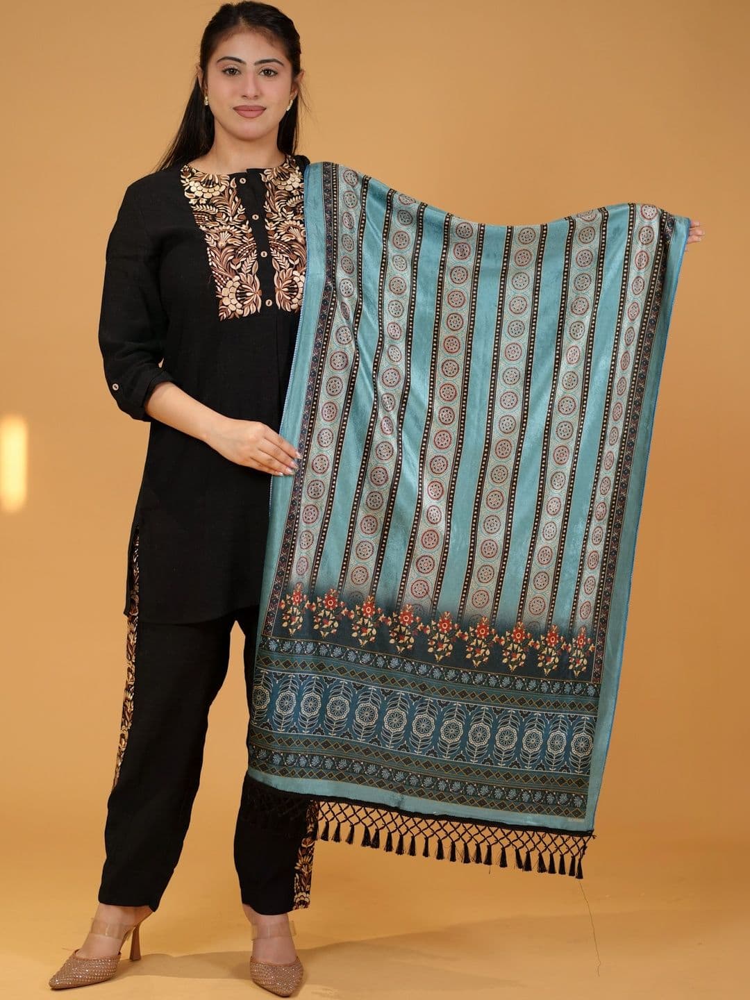 S.T. Women Ethnic Motifs Printed Velvet Shawl - view 1