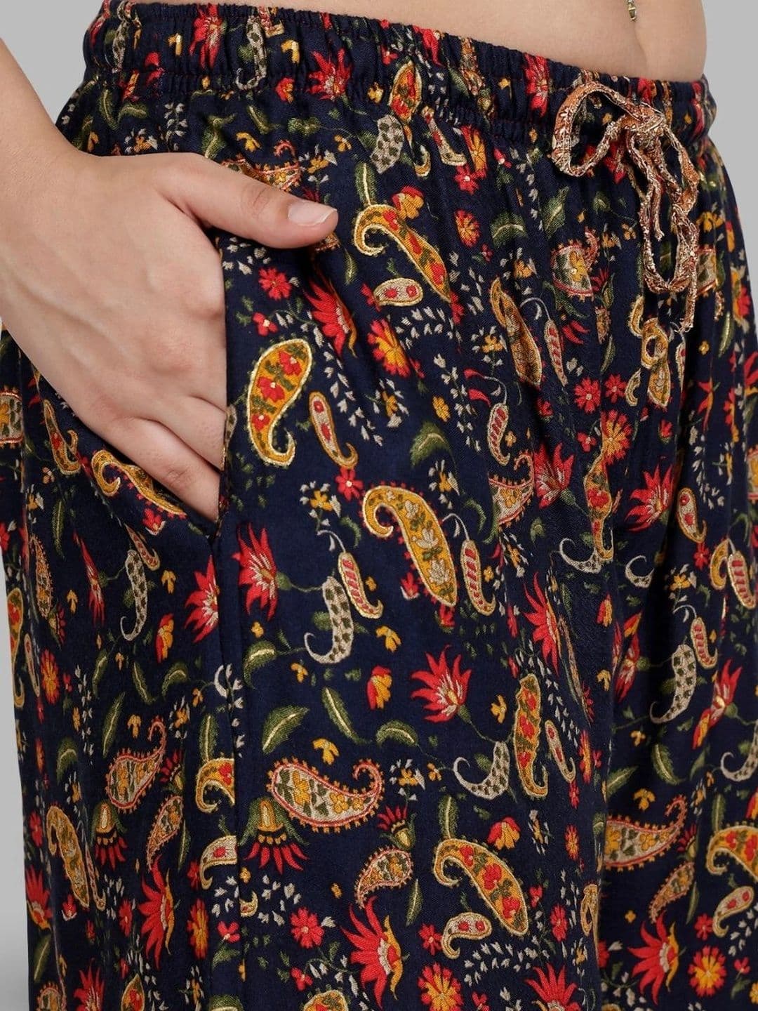 Moda Rapido X Gracit Women Paisley Printed Ethnic Palazzos thumbnail 4