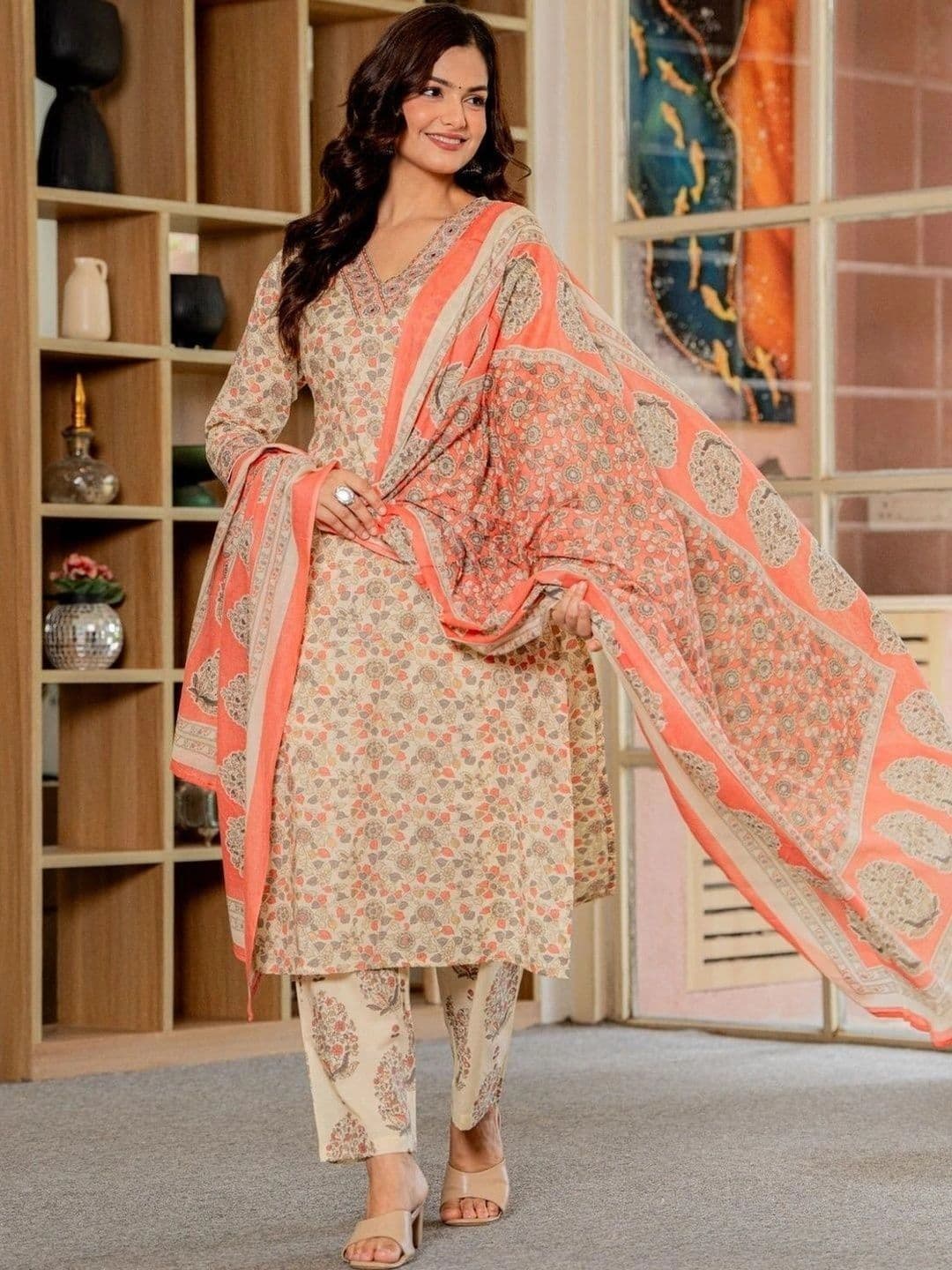 Anouk Women Floral Printed Regular Pure Cotton Kurta with Trousers & With Dupatta thumbnail 3